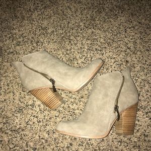 michael shannon booties